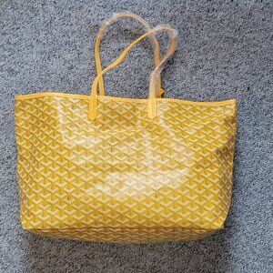 Beautiful rare yellow tote